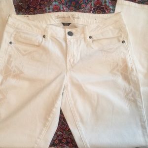 FINAL MARKDOWN American Eagle Jeans